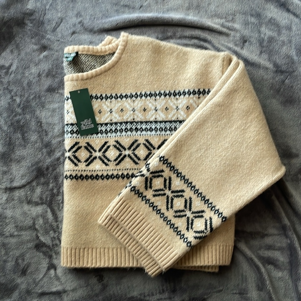 Cropped sweater